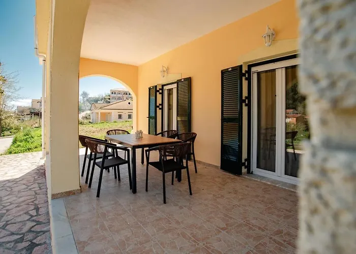 Giannis House 1 * Vitaládes